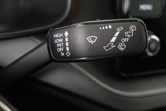 Skoda Scala 1.0 TSI AMBITION 1.0 TSI AMBITION + CARPLAY + PDC + CRUISE + ALU