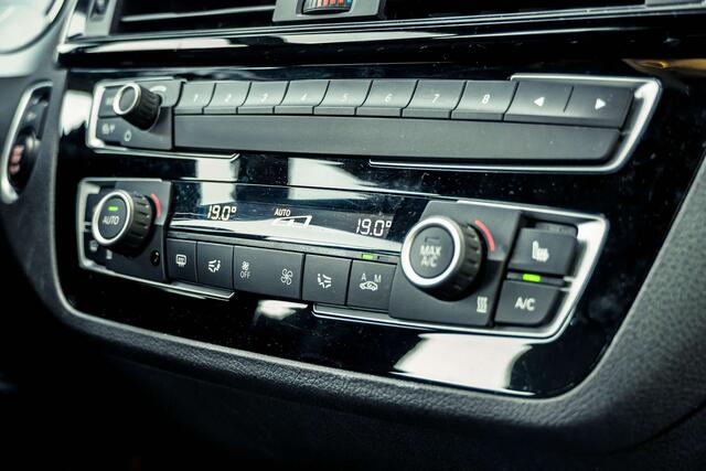 BMW 1-Serie 118 118i | M sport | Shadow Line | PDC A | LED
