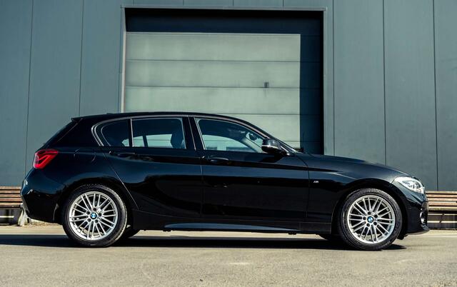 BMW 1-Serie 118 118i | M sport | Shadow Line | PDC A | LED