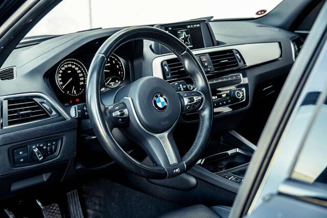 BMW 1-Serie 118 118i | M sport | Shadow Line | PDC A | LED