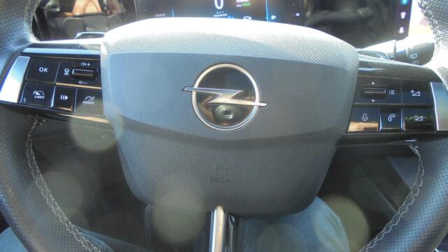 Opel Astra 1.6 ULTIMATE - HYBRID - FULL OPTION - GARANTIE