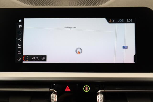 BMW 3-Serie 330 iA M-SPORTPACK  iA M-SPORTPACK + GPS + LEDER/ALCANTARA + CARPLAY + PDC + CRUISE + ALU