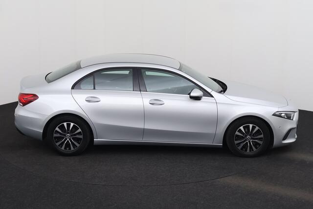 Mercedes-Benz A-Klasse 180 BUS.SOLUTION DA BUS.SOLUTION DA + GPS + CAMERA + PDC + CRUISE + ALU 16