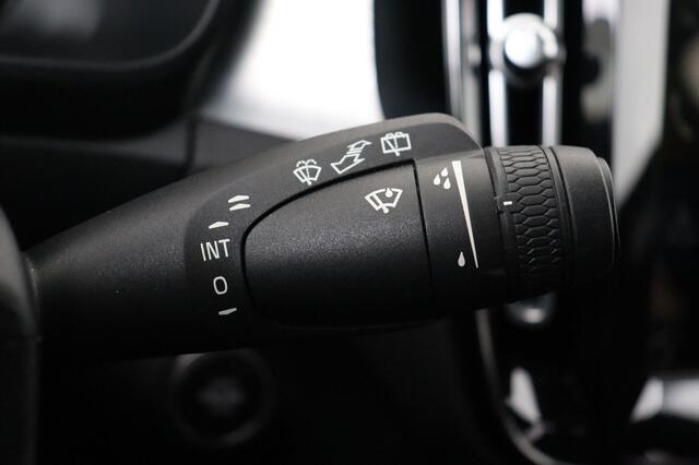 Volvo XC40 INSCRIPTION EXPRESSION 1.5T4 RECHARGE INSCRIPTION EXPRESSION 1.5T4 RECHARGE + A/T + GPS + CAMERA + PDC + ALU 18