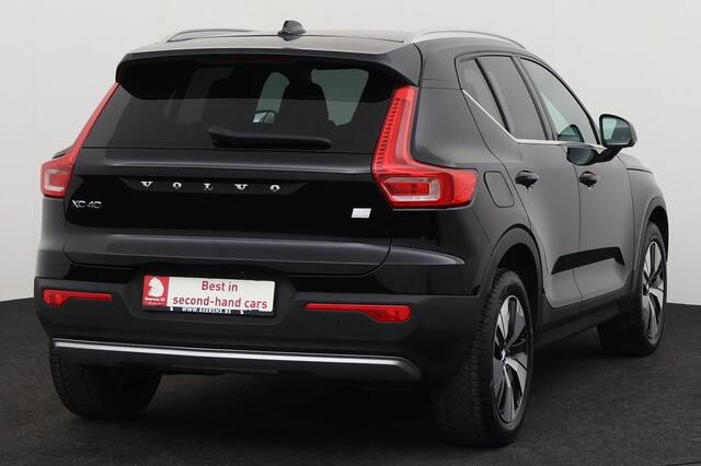 Volvo XC40 INSCRIPTION EXPRESSION 1.5T4 RECHARGE INSCRIPTION EXPRESSION 1.5T4 RECHARGE + A/T + GPS + CAMERA + PDC + ALU 18