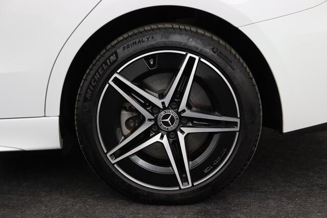 Mercedes-Benz C-Klasse 300 e IA AMG-LINE  e IA AMG-LINE + GPS + CAMERA + PDC + LEDER/ALCANTARA + PANO DAK + ALU