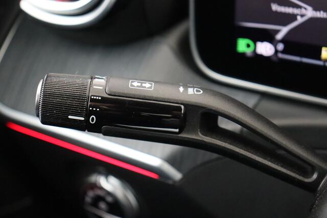 Mercedes-Benz C-Klasse 300 e IA AMG-LINE  e IA AMG-LINE + GPS + CAMERA + PDC + LEDER/ALCANTARA + PANO DAK + ALU