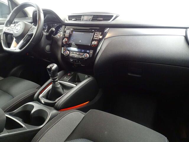 Nissan Qashqai 1.5dCi N-Connecta NAVI-CRUISE-CAMERA 360�