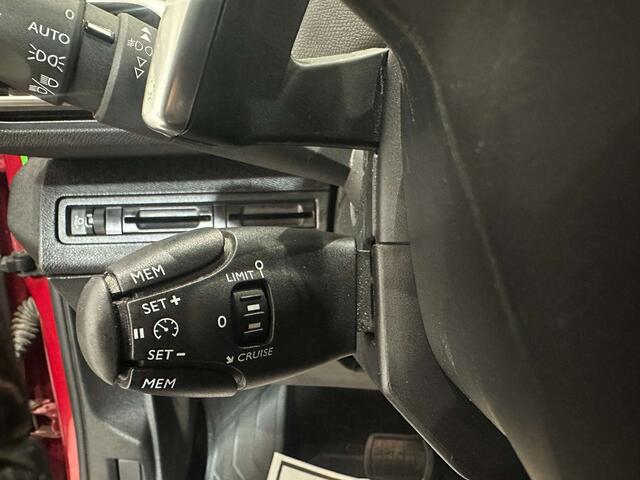 Peugeot 3008 1.5 BlueHDi GARANTIE 12 MOISLEDGPSCAMERA