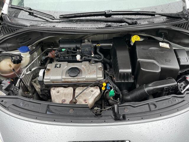Peugeot 207 1.4 Color-line Trekhaak Airco NAP APK