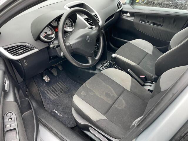 Peugeot 207 1.4 Color-line Trekhaak Airco NAP APK