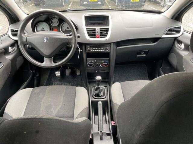 Peugeot 207 1.4 Color-line Trekhaak Airco NAP APK