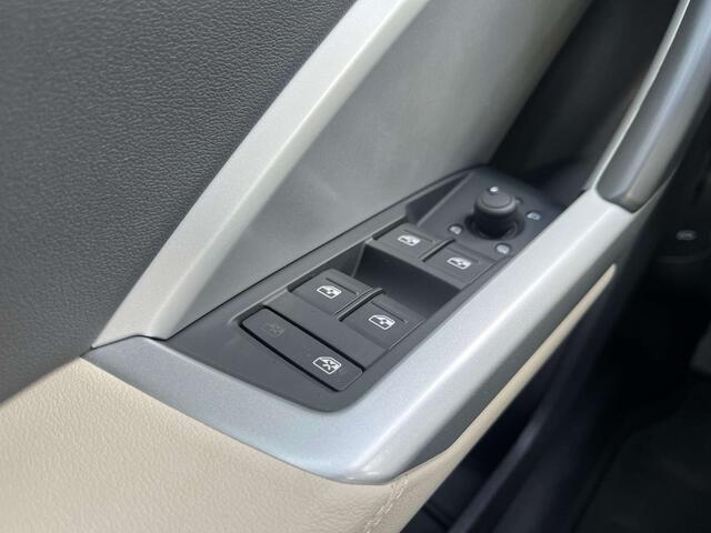 Audi Q3 35 TFSI S line Leder/Gps/Virtual/Carplay