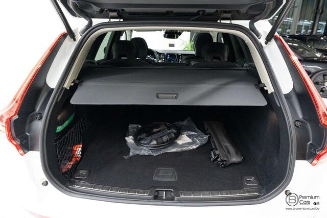 Volvo XC60 T6 hybrid AWD Geartronic RDesign Pano, Acc, 360