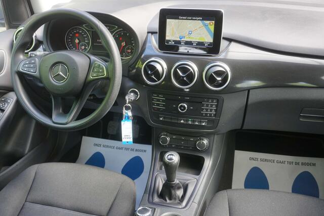 Mercedes-Benz B-Klasse 180 Benzine Airco-PDC-Navi-2016-Garantie
