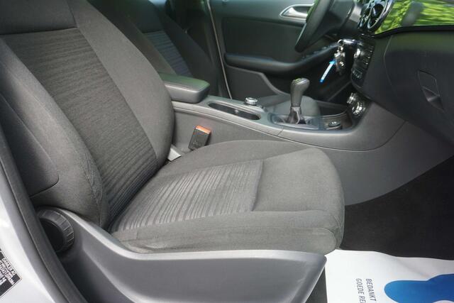 Mercedes-Benz B-Klasse 180 Benzine Airco-PDC-Navi-2016-Garantie