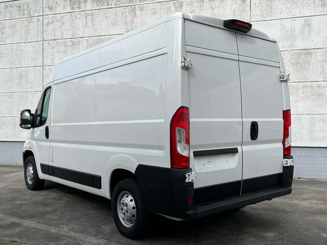 Peugeot Boxer HDI 140 pk -GPS - Camera -Trekhaak/ Cruise c./2021