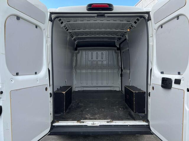 Peugeot Boxer HDI 140 pk -GPS - Camera -Trekhaak/ Cruise c./2021