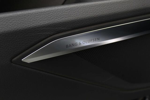 Audi E-Tron 95 kWh Quattro S line 300kW Black styling pakket