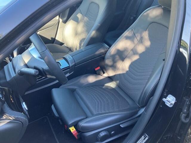 Mercedes-Benz A-Klasse 180 d Motor / Facelift / Half Leder / LED
