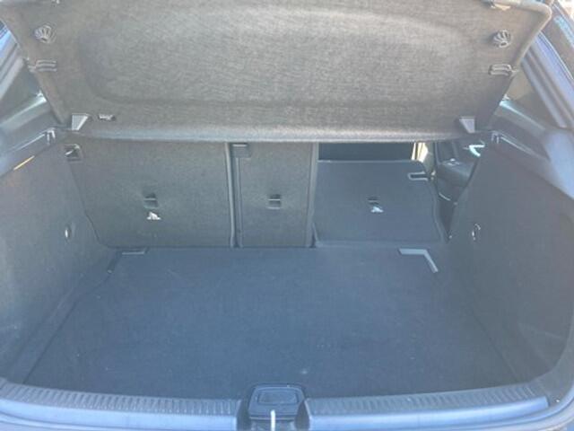 Mercedes-Benz A-Klasse 180 d Motor / Facelift / Half Leder / LED