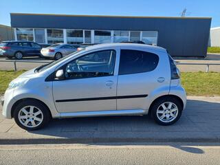 CITROEN C1 1.0-12V Exclusive .