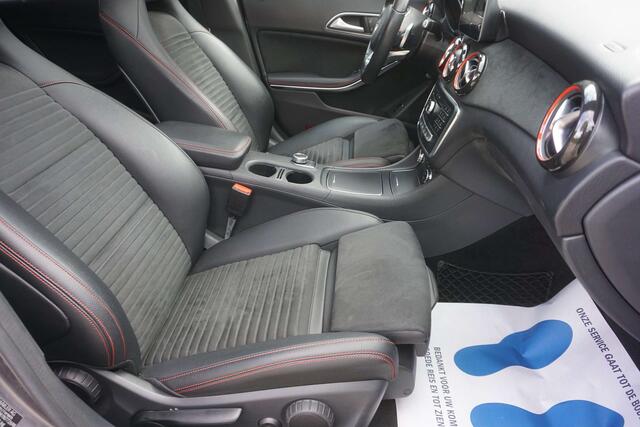 Mercedes-Benz CLA-Klasse 200 d Automaat AMG Pack-Navi-Pano-Led-Cam-Garantie