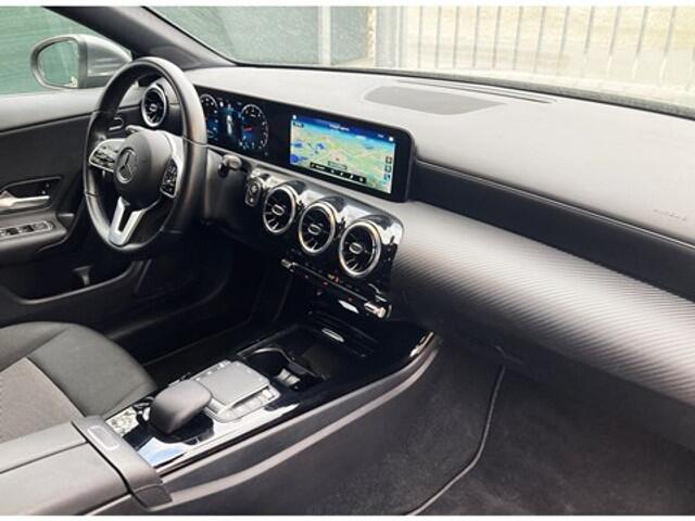 Mercedes-Benz CLA-Klasse 180 Shooting Brake / Widescreen / LED / Camera / PDC