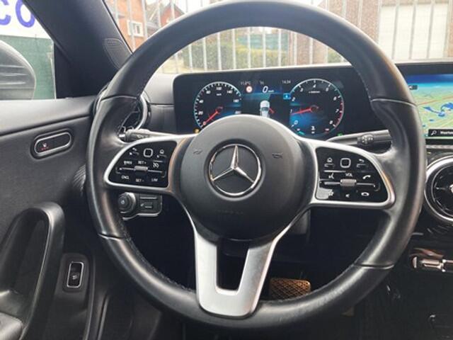 Mercedes-Benz CLA-Klasse 180 Shooting Brake / Widescreen / LED / Camera / PDC
