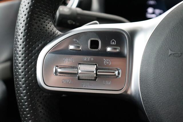 Mercedes-Benz A-Klasse 220 LIMOUSINE DA 8G-DCT LIMOUSINE DA 8G-DCT + GPS + LEDER + CAMERA + PDC + CRUISE + ALU 18