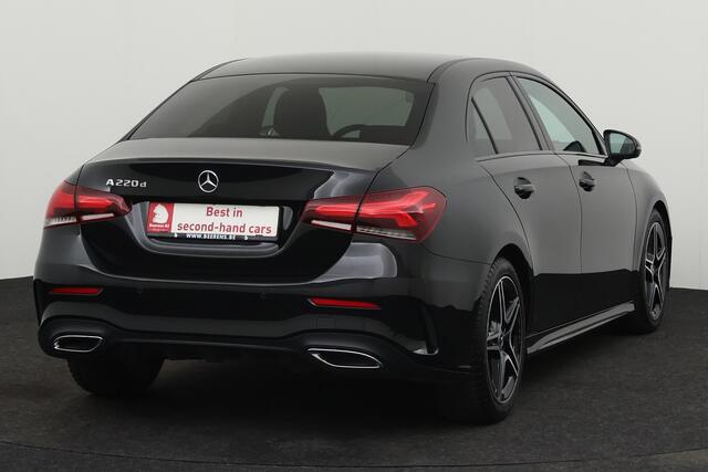 Mercedes-Benz A-Klasse 220 LIMOUSINE DA 8G-DCT LIMOUSINE DA 8G-DCT + GPS + LEDER + CAMERA + PDC + CRUISE + ALU 18