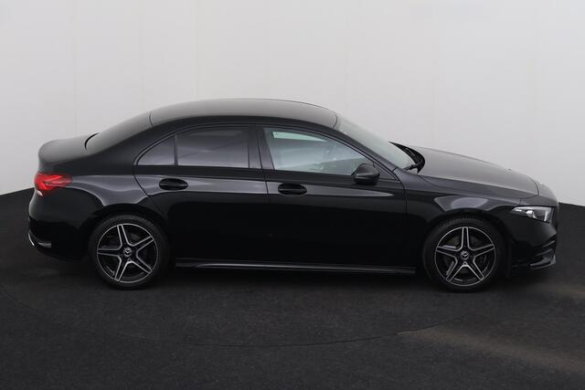 Mercedes-Benz A-Klasse 220 LIMOUSINE DA 8G-DCT LIMOUSINE DA 8G-DCT + GPS + LEDER + CAMERA + PDC + CRUISE + ALU 18