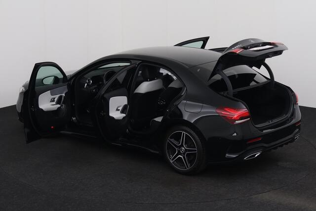 Mercedes-Benz A-Klasse 220 LIMOUSINE DA 8G-DCT LIMOUSINE DA 8G-DCT + GPS + LEDER + CAMERA + PDC + CRUISE + ALU 18