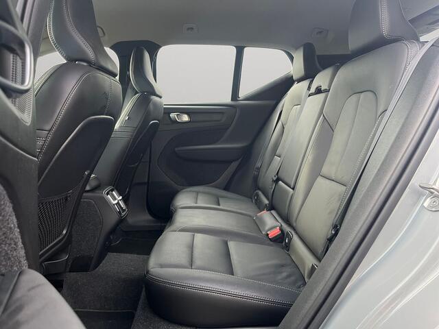 Volvo XC40 Core, B3 Mild Hybrid, Essence
