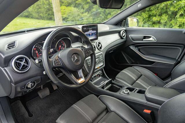 Mercedes-Benz CLA-Klasse 200 d Break  Automaat  LED  Camera  DAB  Navi 
