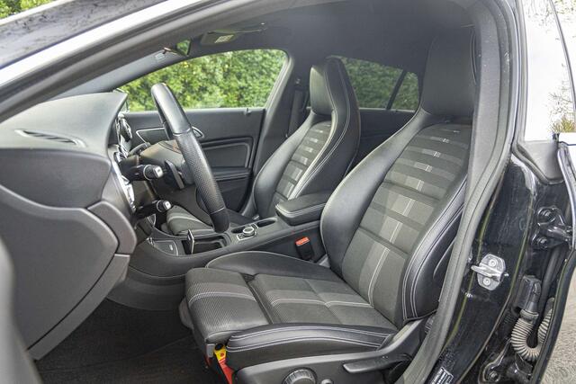 Mercedes-Benz CLA-Klasse 200 d Break  Automaat  LED  Camera  DAB  Navi 