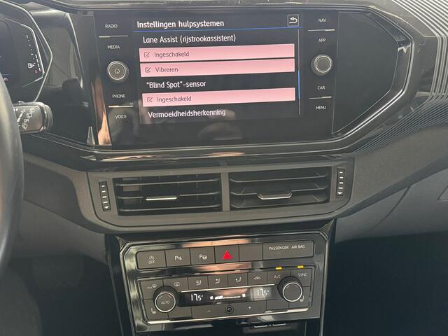 Volkswagen T-Cross 1.0 TSI Style automaat/xenon/led/front assist/virtual/carplay/acc/Beats