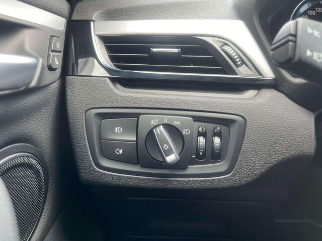 BMW X1 1.5iA xDrive25e Hybrid LED/Leder/Carplay/HUD/CAM..
