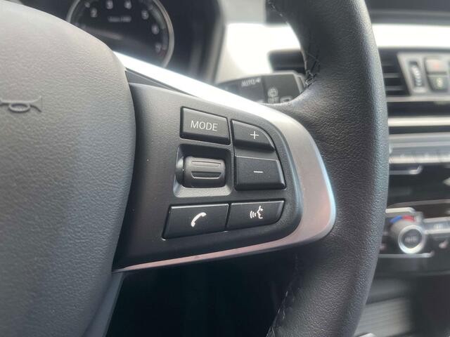 BMW X1 1.5iA xDrive25e Hybrid LED/Leder/Carplay/HUD/CAM..