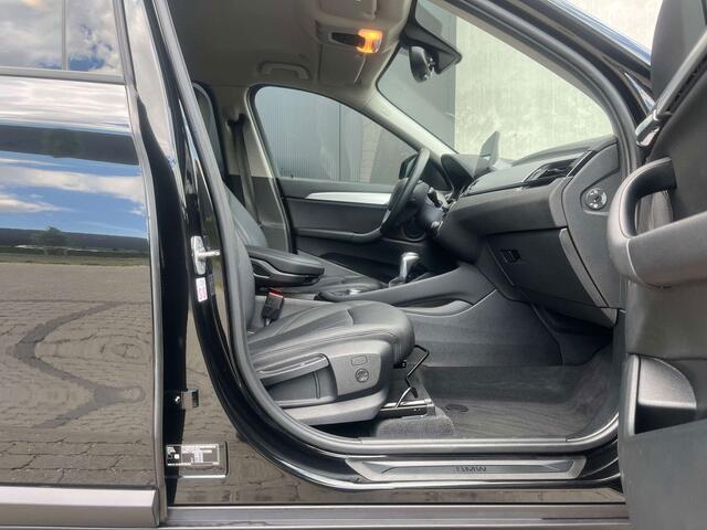 BMW X1 1.5iA xDrive25e Hybrid LED/Leder/Carplay/HUD/CAM..