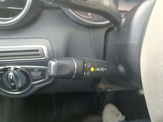 Mercedes-Benz C-Klasse 180 benzine - AUTOMAAT - GPS/CRUISE/LED - 12M GARANTIE