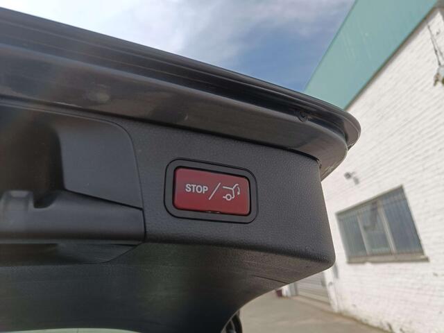 Mercedes-Benz C-Klasse 180 benzine - AUTOMAAT - GPS/CRUISE/LED - 12M GARANTIE