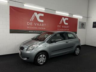 TOYOTA YARIS 1.0 VVTi + - VERKOCHT!