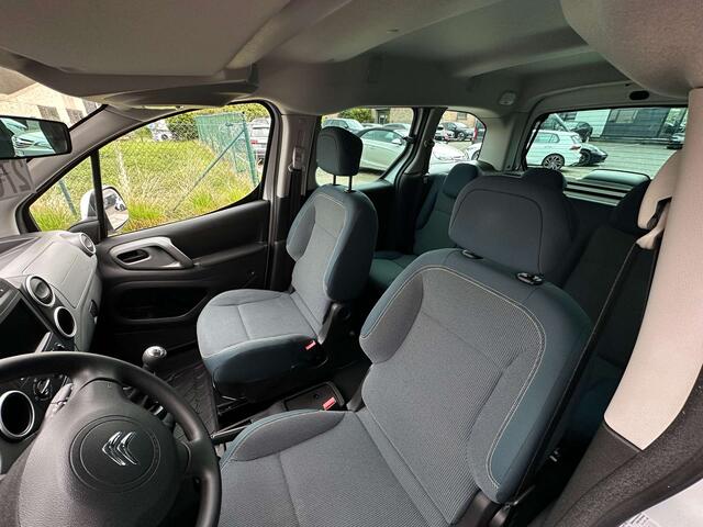 Citroen Berlingo Multi space Personenwagen 276