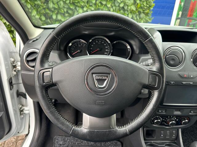 Dacia Duster 1.2 TCe 4x2 Laur�ate Airco, Cruise C, Navigatie, Leder Int
