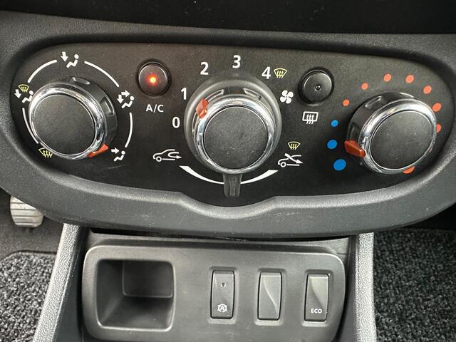 Dacia Duster 1.2 TCe 4x2 Laur�ate Airco, Cruise C, Navigatie, Leder Int
