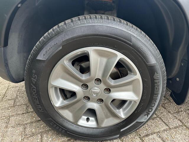 Dacia Duster 1.2 TCe 4x2 Laur�ate Airco, Cruise C, Navigatie, Leder Int
