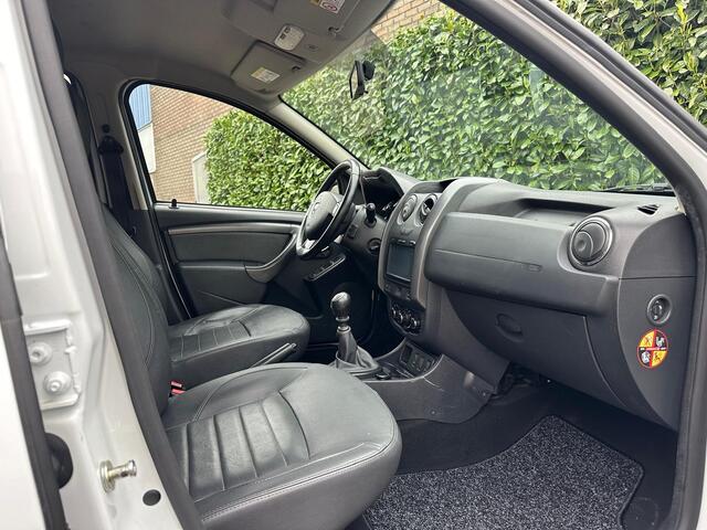 Dacia Duster 1.2 TCe 4x2 Laur�ate Airco, Cruise C, Navigatie, Leder Int