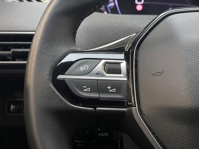 Peugeot 3008 1.2 PureTech Allure Pack App ConnectCameraAdap Cruise Control