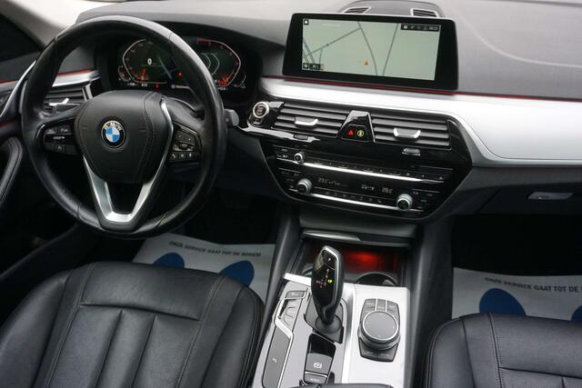 BMW 5-Serie 520 iA Touring Benzine Automaat-Navi-Pano-Garantie